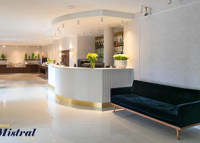Hotel Mistral Marki  photo