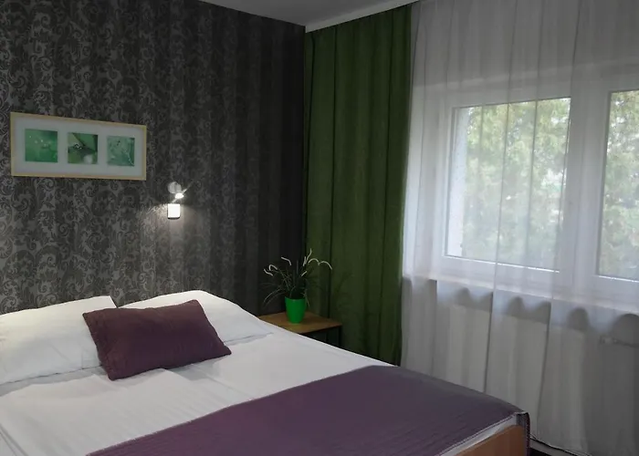 Hotel George Nadarzyn photo