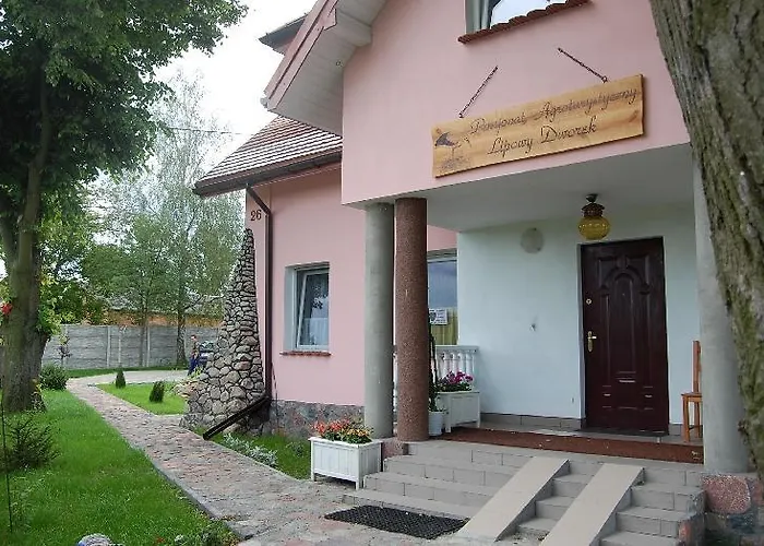 Lipowy Dworek Bed & Breakfast Strzegowo-Osada photo