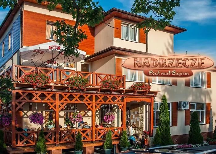 Dom Wczasowy Nadrzecze Bed & Breakfast Brok photo